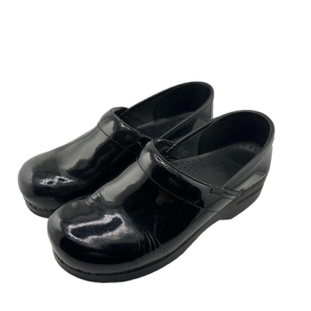 Women's Dansko Clogs Size 41 Black Patent Leather Slip-On Shoes